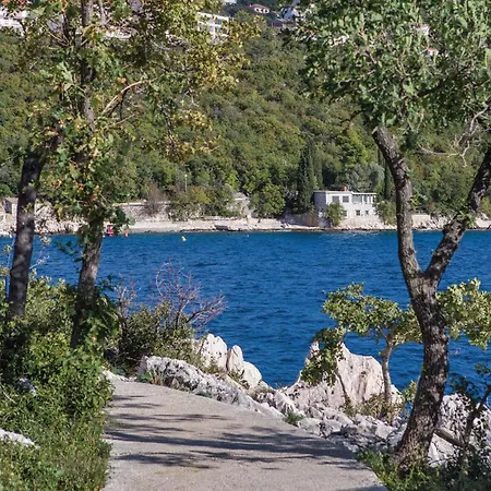 Stunning In With Wifi Appartamento Dramalj